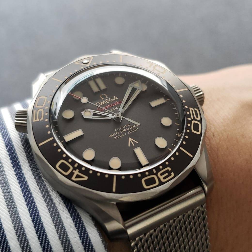 オメガ OMEGA シーマスター ダイバー300M 42MM 007エディション